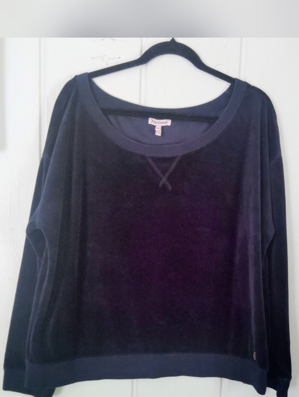Juicy Couture Navy Velour Scoop Neck Sweatshirt. Size XXL